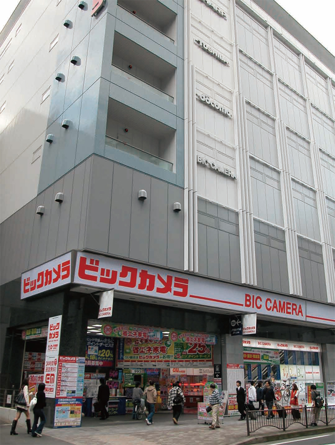 旗艦店に匹敵する規模を誇るビックカメラ