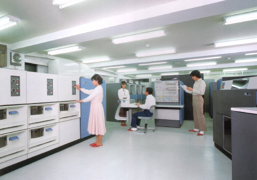 IBM system /360　モデル40（京都コンピュータ学院KCG資料館所蔵）