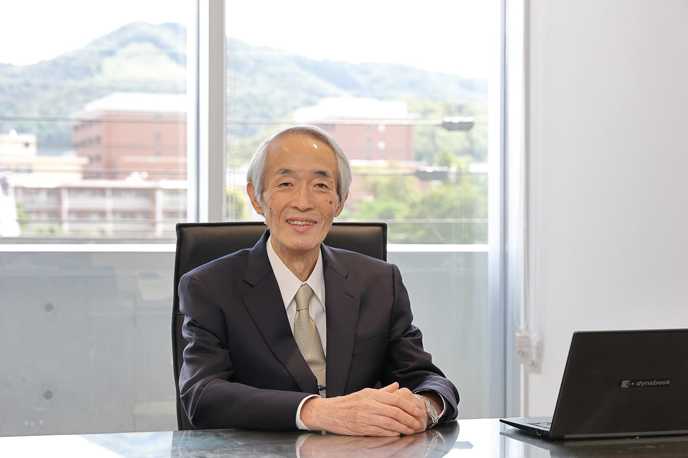 KCGI第4代学長富田 新学長の写真